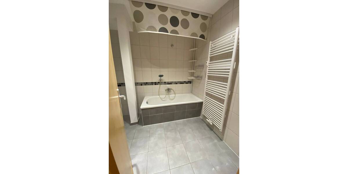 Etagenwohnung Chemnitz Lutherviertel - 3 Zimmer, 57 m&sup2;, 327&euro; | Angebot:26320318