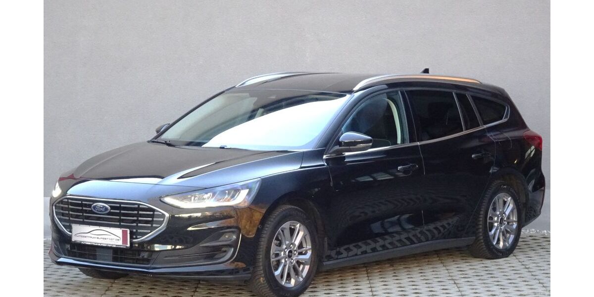 Ford Focus 76.174 km 18.980 € Burgstädt 09217