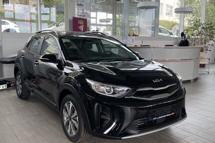 Kia Stonic 16.205 km 17.890 &euro; Annaberg-Buchholz 09456