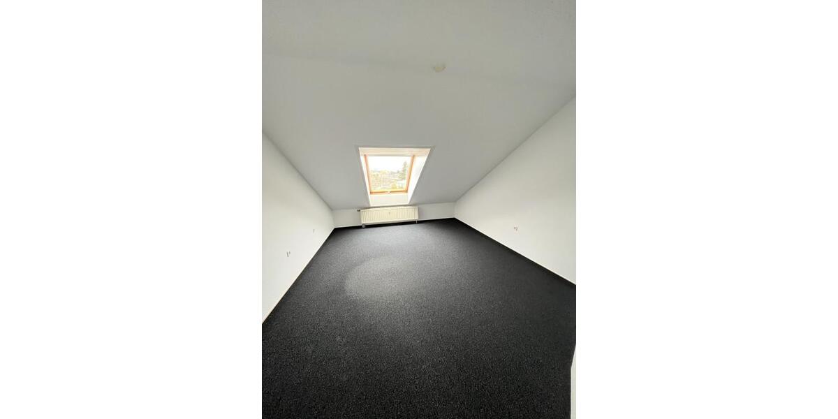 Etagenwohnung Mittweida - 5 Zimmer, 120 m&sup2;, 815&euro; | Angebot:26267934