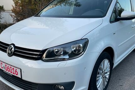 VW Touran 150.000 km 11.990 &euro; Chemnitz OT Grüna 09224
