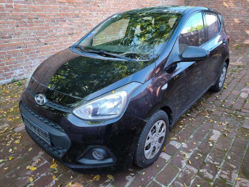 i10