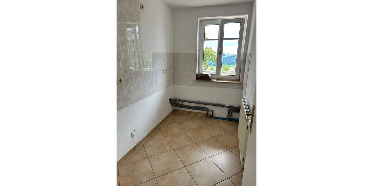 Etagenwohnung Augustusburg - 5 Zimmer, 137 m&sup2;, 825&euro; | Angebot:26037489