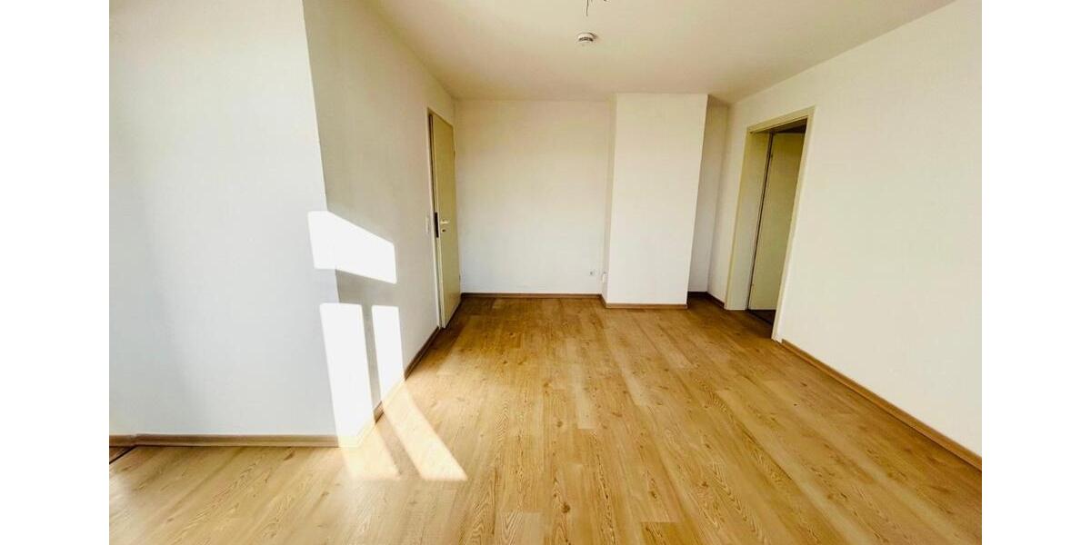 Dachgeschoßwohnung Chemnitz Altendorf - 2 Zimmer, 41 m&sup2;, 225&euro; | Angebot:26673504