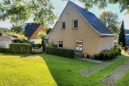 Haus Oederan - 8 Zimmer, 105 m&sup2;, 30.000&euro; | Angebot:26316249