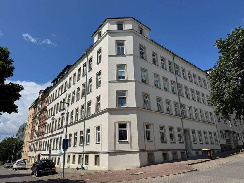 Moderne 3-Zimmer-Dachgeschoßwohnung mit EBK