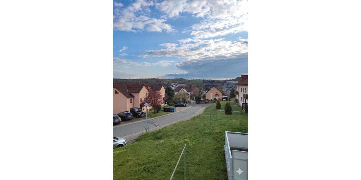 Etagenwohnung Oelsnitz (Erzgebirge) - 2 Zimmer, 65 m&sup2;, 536&euro; | Angebot:26254480