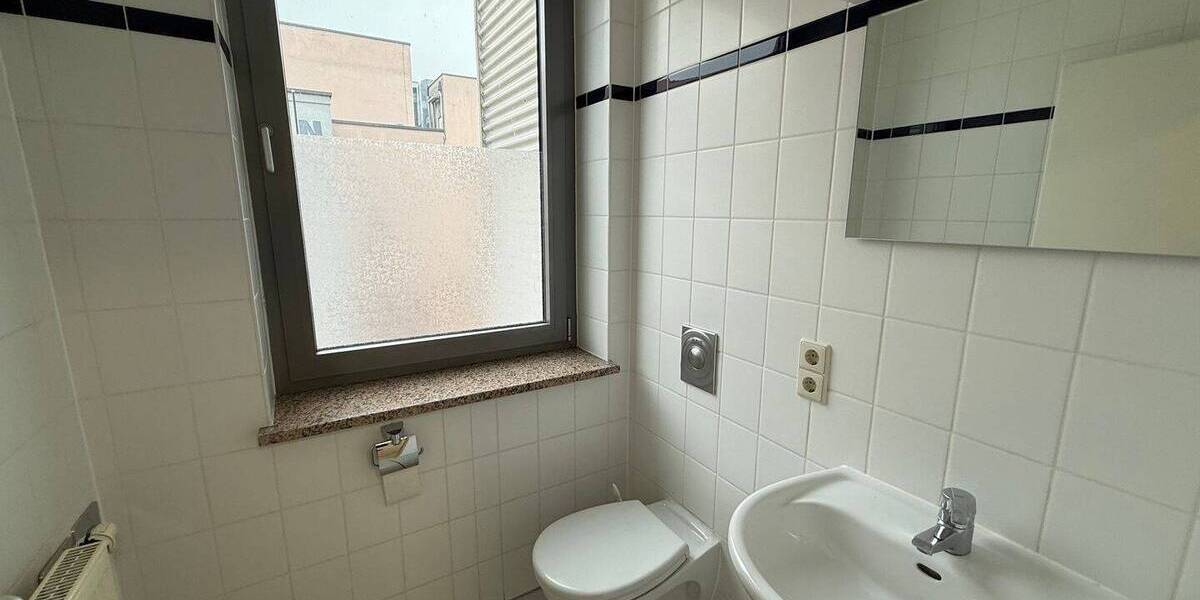 Gewerbeobjekt Chemnitz Zentrum - 1 Zimmer, 32 m&sup2;, 350&euro; | Angebot:25731860