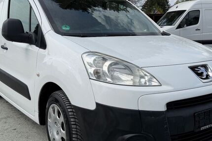 Peugeot Partner 181.682 km 3.999 &euro; Chemnitz 09125