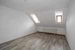 Dachgeschoßwohnung Chemnitz Altendorf - 3 Zimmer, 60 m&sup2;, 300&euro; | Angebot:26573224