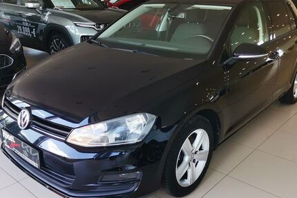 VW Golf 113.890 km 9.465 € Freiberg 09599