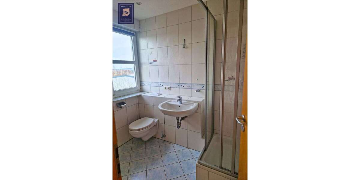 444 qm helle und geräumige Gewerbefläche im 1. OG 10 zimmer