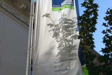 Denkmalgeschütztes MFH mit markanter Kachelfassade zimmer