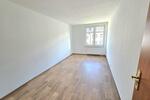 Großzügige 4-Zimmer-Wohnung mit Balkon Loggia! 4 zimmer