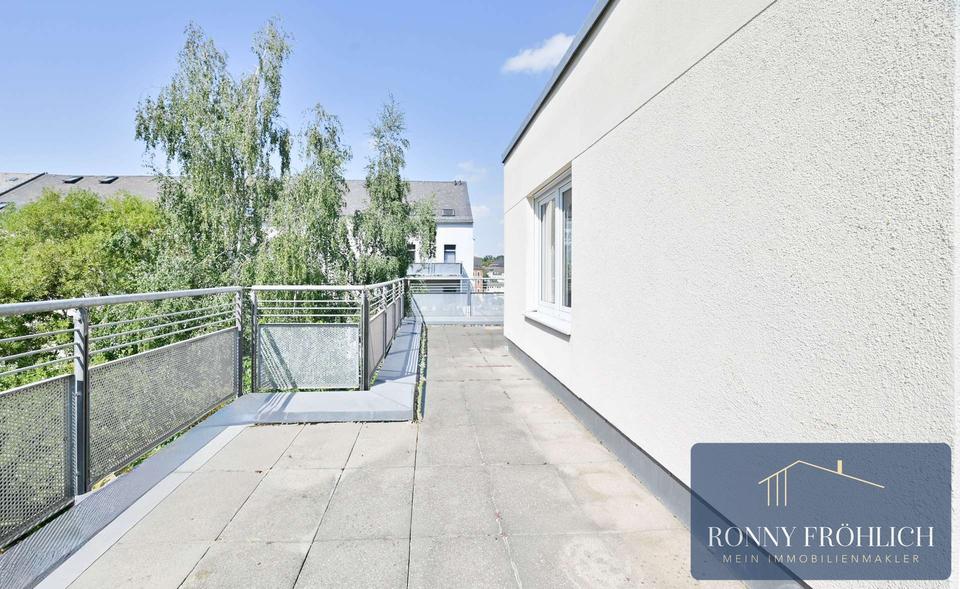 Etagenwohnung Chemnitz Kapellenberg - 3 Zimmer, 97 m&sup2;, 869&euro; | Angebot:26633257
