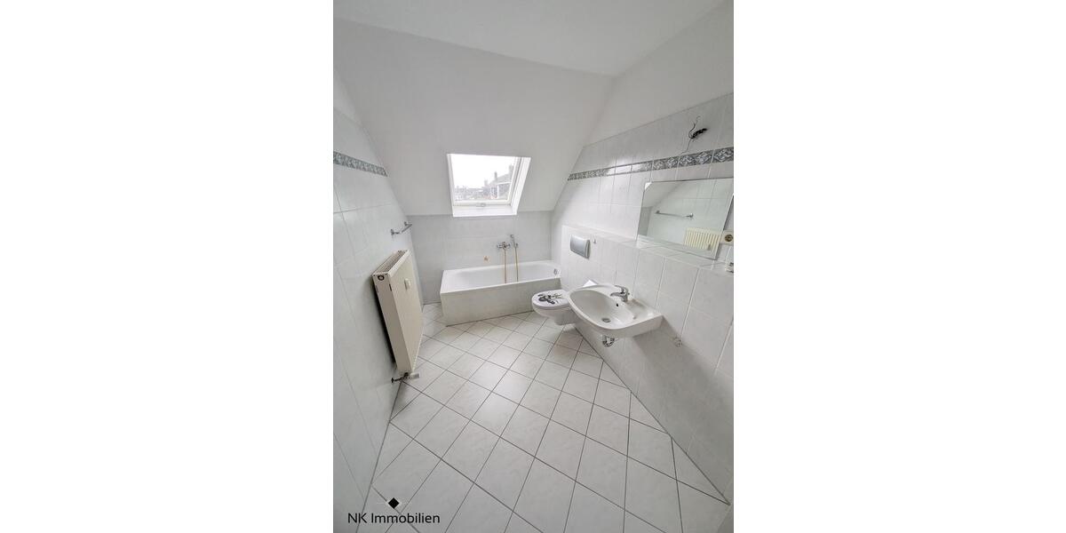 Dachgeschoßwohnung Chemnitz Hilbersdorf - 3 Zimmer, 74 m&sup2;, 350&euro; | Angebot:26321590