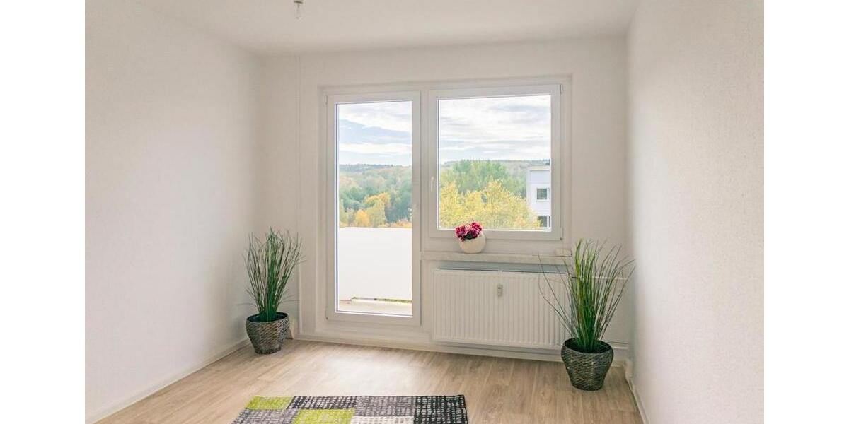 NEU sanierte Familienwohnung mit 2 Balkonen 3 zimmer