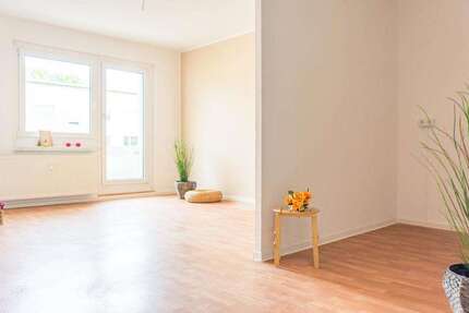 Wohnung Chemnitz Helbersdorf - 4 Zimmer, 69 m&sup2;, 326&euro; | Angebot:26918272