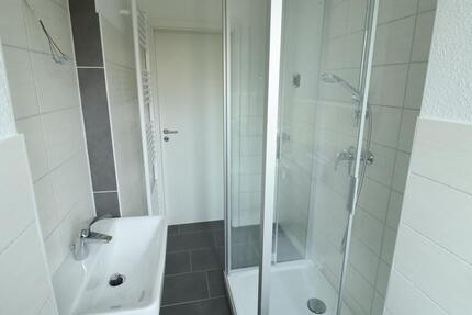 3-Raumwohnung mit Dusche und Balkon 3 zimmer