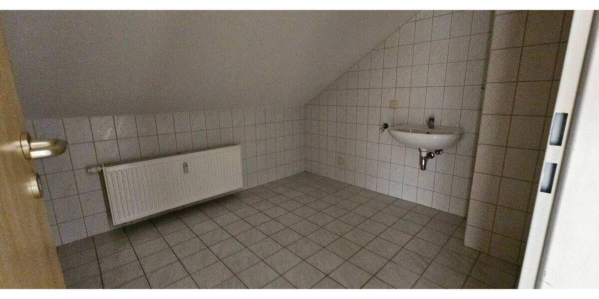 Dachgeschosswohnung mit individuellem Grundriss 2 zimmer