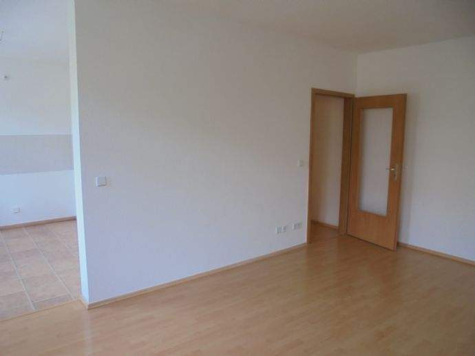 Etagenwohnung Chemnitz Lutherviertel - 2 Zimmer, 49 m&sup2;, 285&euro; | Angebot:25696317