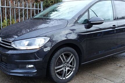 VW Touran 100.000 km 17.995 &euro; Chemnitz 09113