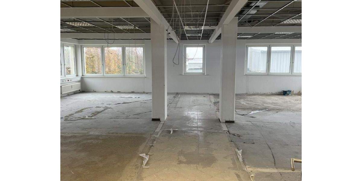 Gewerbeobjekt Mittelbach Mittelbach - 8 Zimmer, 300 m&sup2;, 2.100&euro; | Angebot:25682336