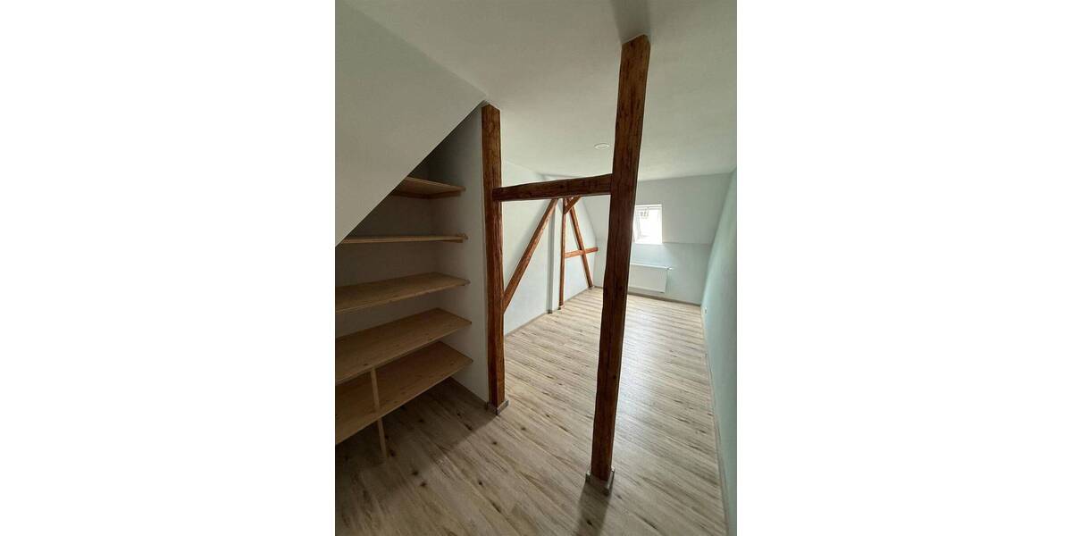Einfamilienhaus Lichtenstein / Sa. Lichtenstein - 8 Zimmer, 230 m&sup2;, 198.000&euro; | Angebot:26555132