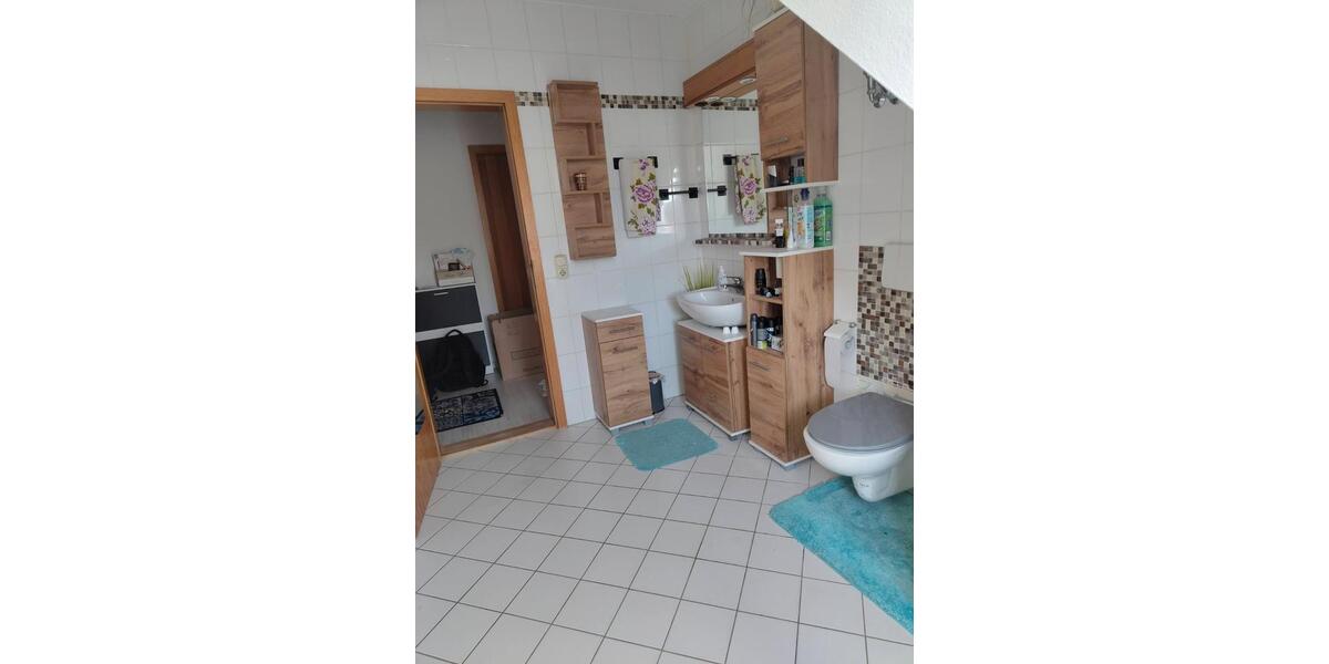 Etagenwohnung Oederan - 4 Zimmer, 90 m&sup2;, 450&euro; | Angebot:25993064
