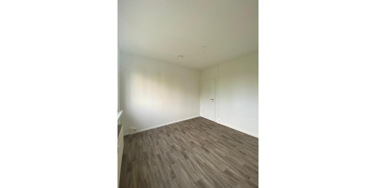 Etagenwohnung Chemnitz Markersdorf - 3 Zimmer, 69 m&sup2;, 375&euro; | Angebot:26193268