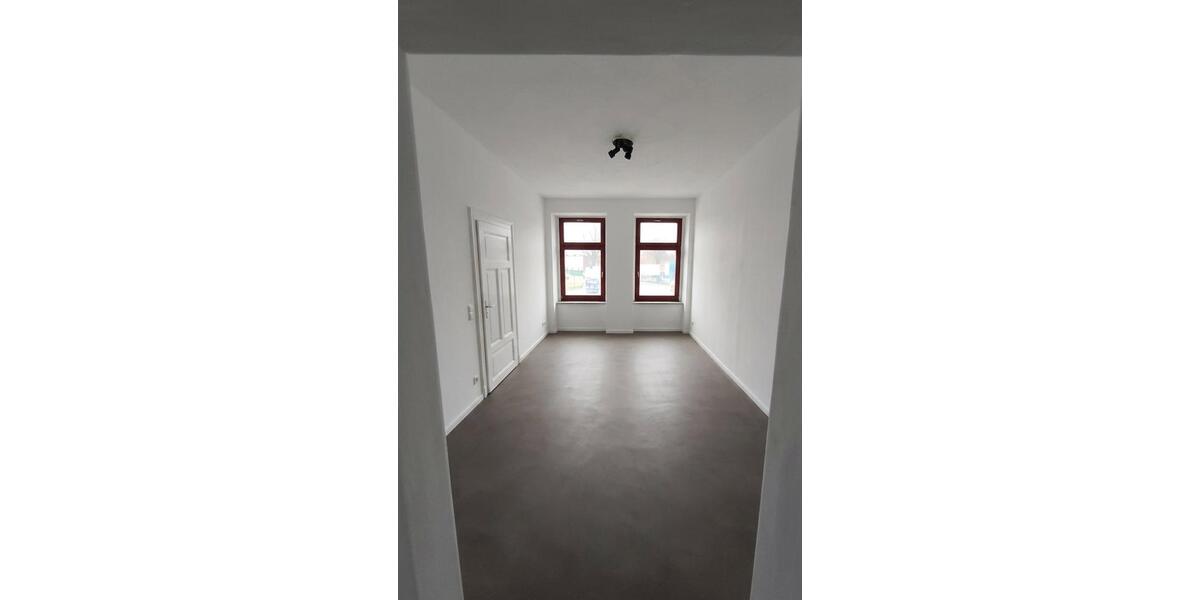 Erdgeschoßwohnung Chemnitz Helbersdorf - 5 Zimmer, 110 m&sup2;, 35.000&euro; | Angebot:26864387