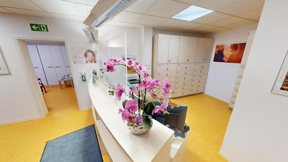 Moderne und voll ausgestattete Praxisfläche zimmer