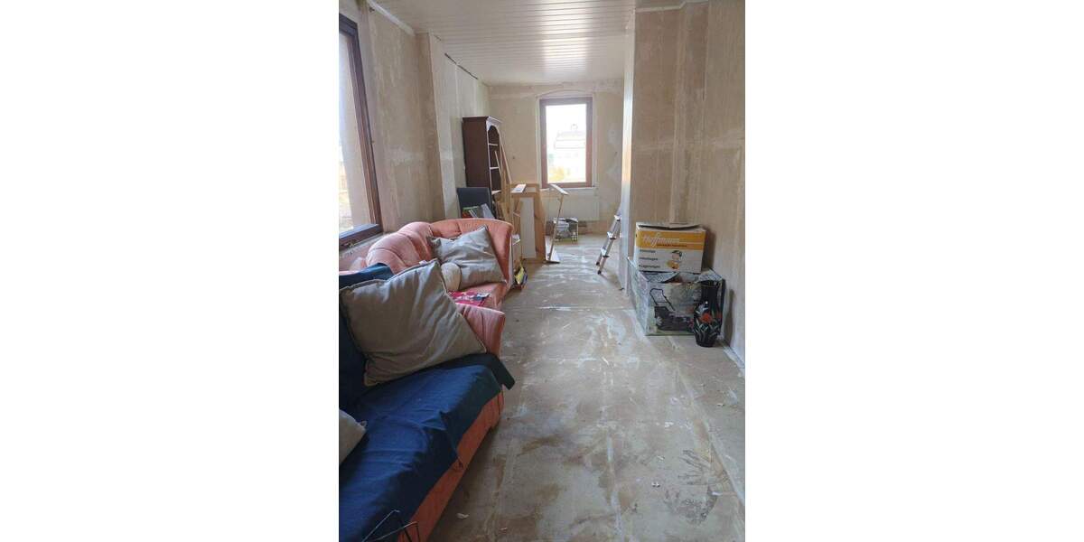 Reihenendhaus Burgstädt - 6 Zimmer, 150 m&sup2;, 120.000&euro; | Angebot:25741423