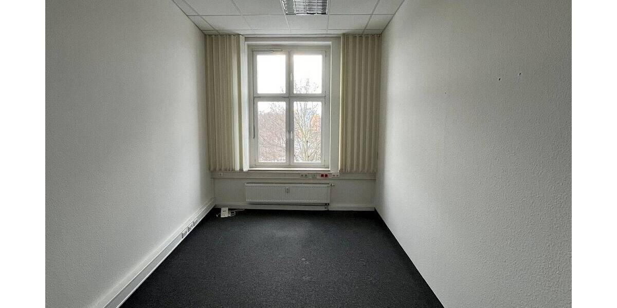 Gewerbeobjekt Chemnitz Zentrum - 8 Zimmer, 280 m&sup2;, 2.100&euro; | Angebot:26377814