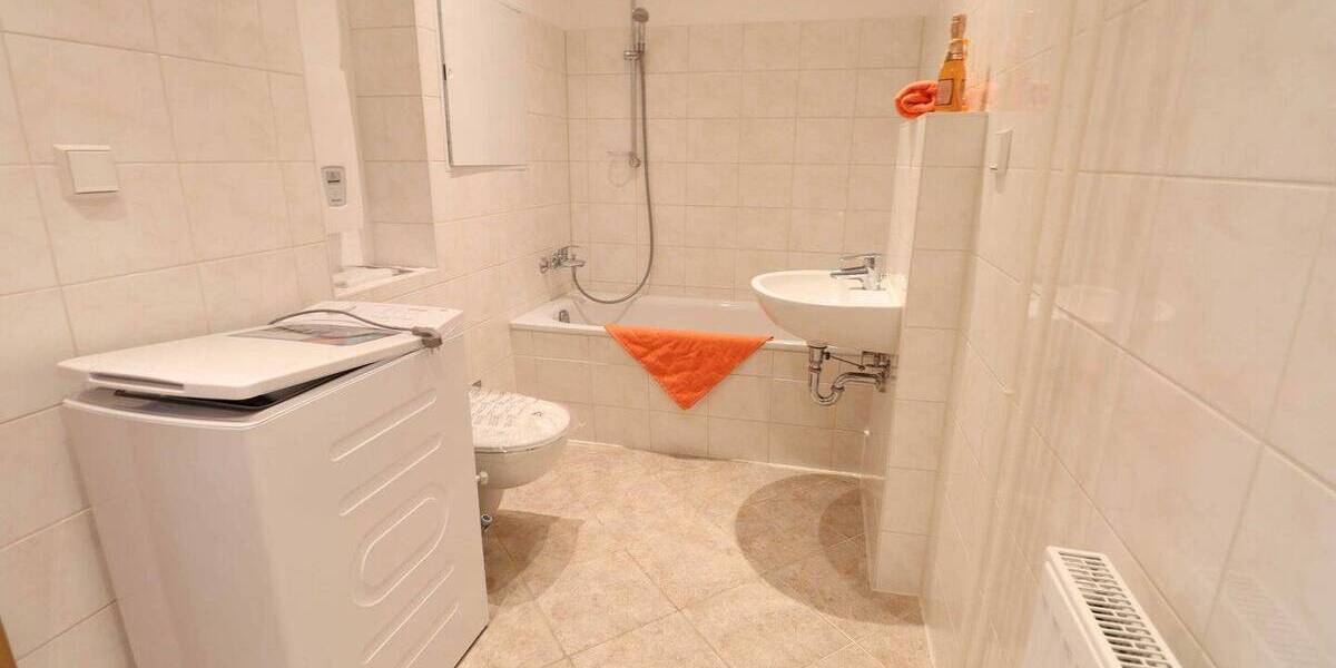 Etagenwohnung Chemnitz Kappel - 2 Zimmer, 53 m&sup2;, 294&euro; | Angebot:26930570