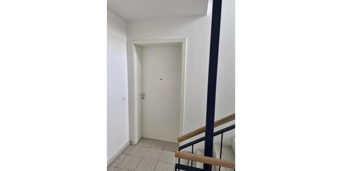 Grüne Aussichten inklusive! Helle 2-Zimmer-Wohnung mit Balkon - Etagenwohnung Chemnitz Ebersdorf | Angebot:27023731