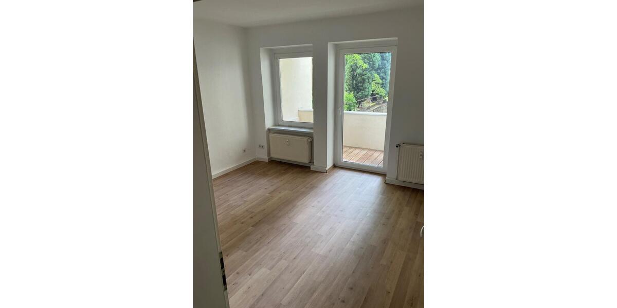 Hochparterre Chemnitz Altendorf - 3 Zimmer, 59 m&sup2;, 437&euro; | Angebot:26462317