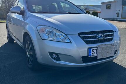 Kia ceed / Ceed 137.300 km 2.190 &euro; Limbach- Oberfrohna 09212