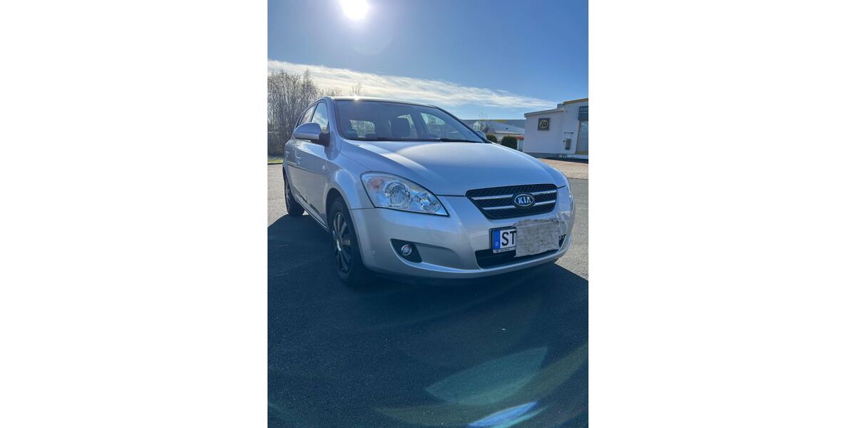 Kia ceed / Ceed 137.300 km 2.390 &euro; Limbach- Oberfrohna 09212