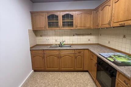 Zentral wohnen & entspannt leben – gepflegte 2-Raum-Wohnung mit Einbauküche mitten im Herzen von Glauchau 2 zimmer