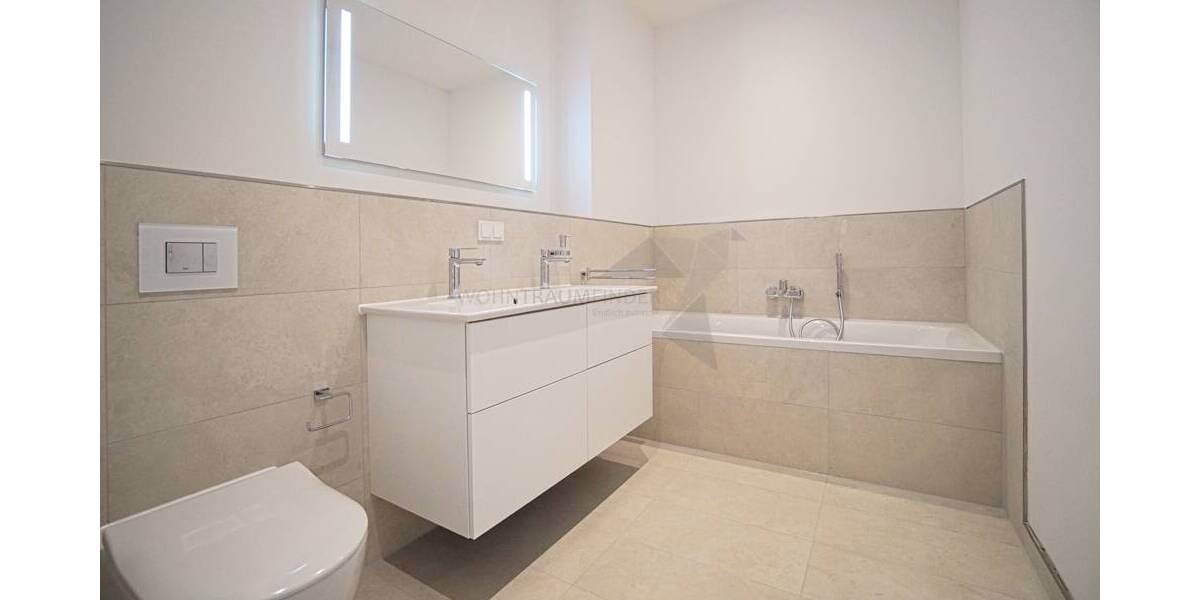 Etagenwohnung Chemnitz Rabenstein - 4 Zimmer, 108 m&sup2;, 1.400&euro; | Angebot:26378021