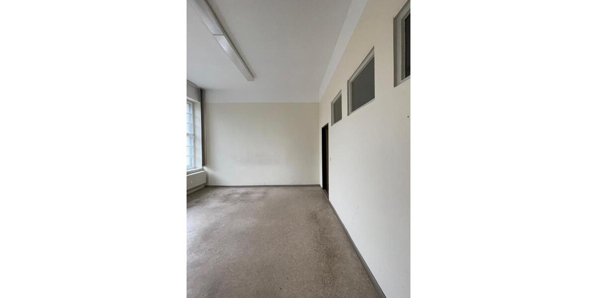 Gewerbeobjekt Chemnitz Helbersdorf - 165&euro; | Angebot:25834897