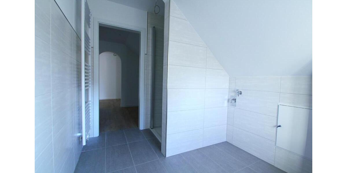 Dachgeschoßwohnung Chemnitz Grüna - 3 Zimmer, 80 m&sup2;, 640&euro; | Angebot:26300860