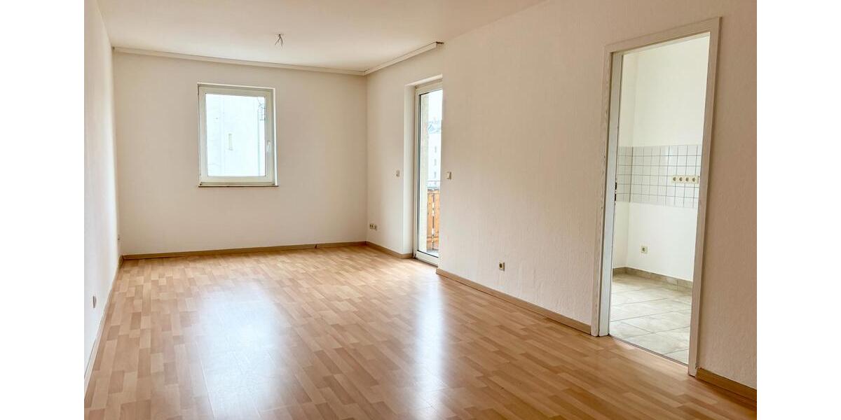 Etagenwohnung Chemnitz Altendorf - 4 Zimmer, 92 m&sup2;, 475&euro; | Angebot:23783976