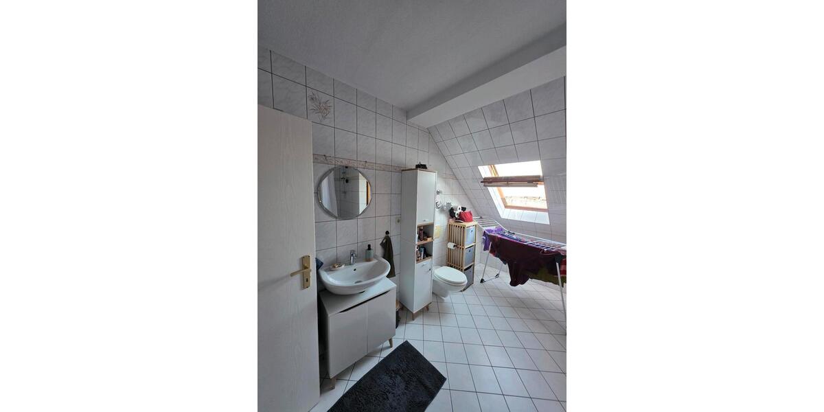 Dachgeschoßwohnung Chemnitz Hilbersdorf - 3 Zimmer, 80 m&sup2;, 440&euro; | Angebot:25905360