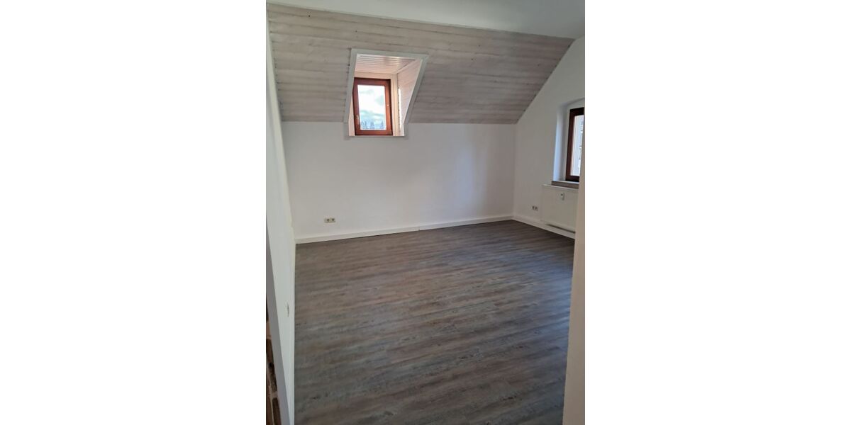 3-RAUMWOHNUNG - ZENTRAL -MITTEN IN WITTGENSDORFChemnitz - Etagenwohnung Chemnitz Wittgensdorf | Angebot:26357993