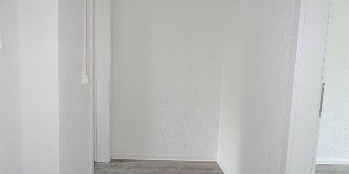 Etagenwohnung Chemnitz Kapellenberg - 2 Zimmer, 48 m&sup2;, 260&euro; | Angebot:26916697