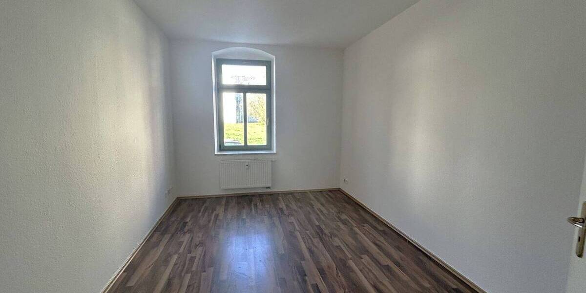 Etagenwohnung Chemnitz Gablenz - 4 Zimmer, 81 m&sup2;, 450&euro; | Angebot:26276065