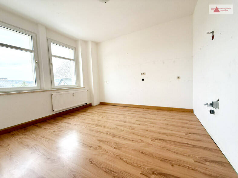 Zimmer Geyer - 3 Zimmer, 92 m&sup2;, 520&euro; | Angebot:26219753