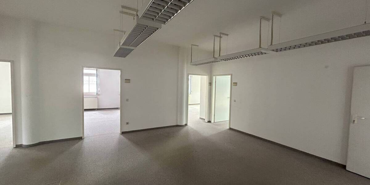 Gewerbeobjekt Chemnitz Altendorf - 1.300&euro; | Angebot:24034927